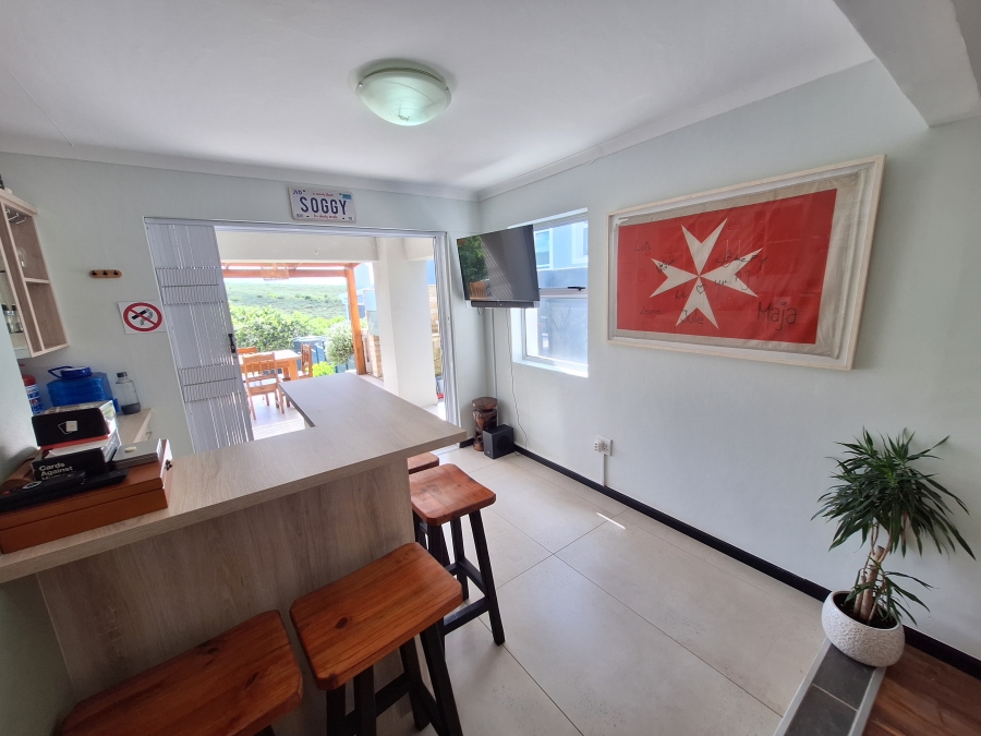 2 Bedroom Property for Sale in Wavecrest Eastern Cape